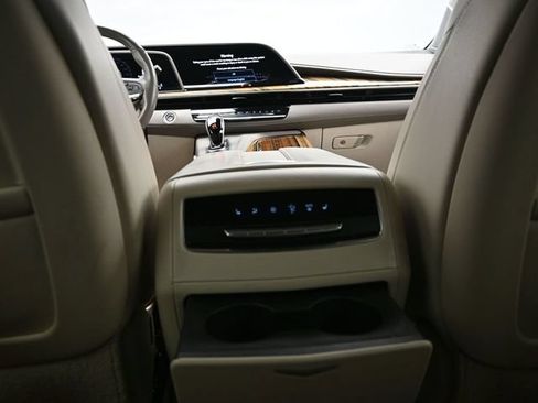 Used 2021 Cadillac Escalade ESV Premium Luxury Platinum AWD/4WD image 11