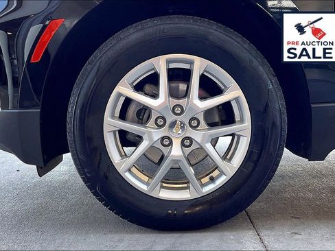 Used 2024 Chevrolet Equinox LS w/ LS Convenience Package AWD/4WD image 9