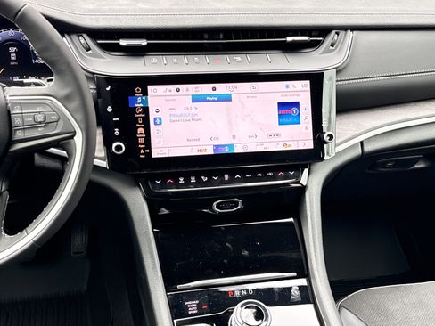 New 2026 Jeep Grand Cherokee L 4WD image 24