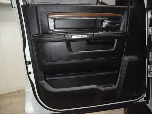 Used 2017 RAM 2500 Laramie w/ Sport Appearance Group AWD/4WD image 41