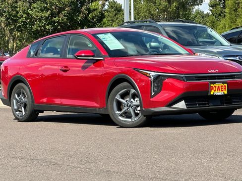 Used 2026 Kia K4 FWD image 2