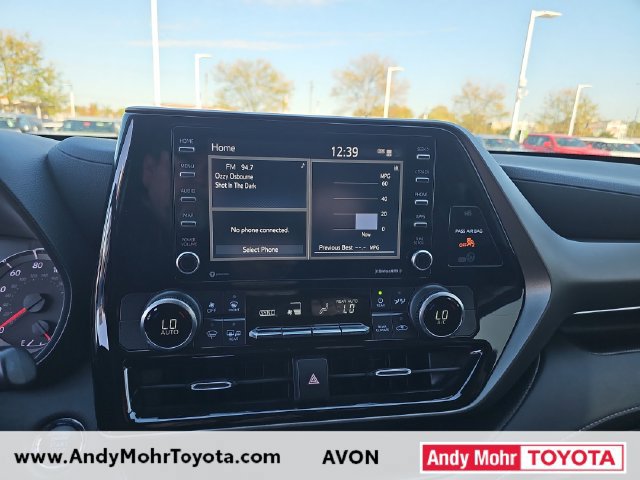 Certified 2022 Toyota Highlander L FWD image 19