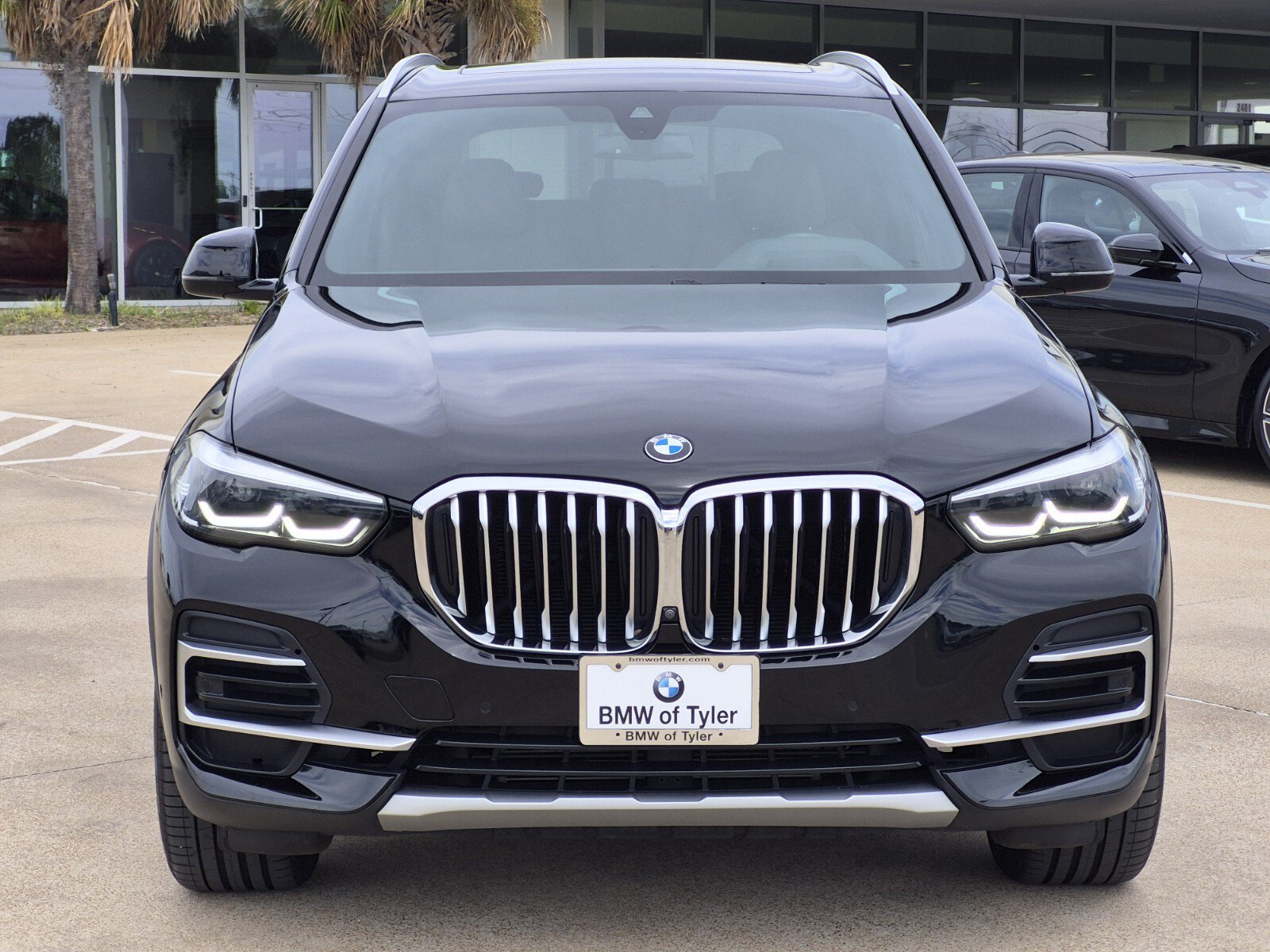 Certified 2023 BMW X5 sDrive40i w/ Premium Package RWD image 2