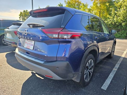Used 2021 Nissan Rogue SV AWD/4WD image 7
