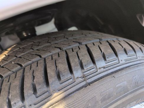 Used 2023 Toyota Camry LE image 28