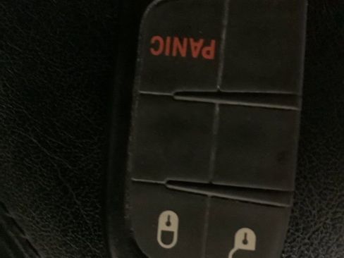 Used 2023 Jeep Compass Latitude image 32