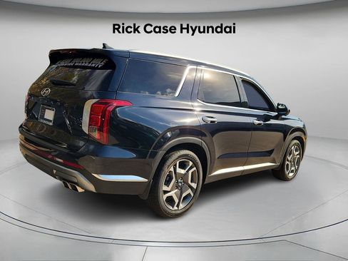 Used 2024 Hyundai Palisade Limited image 7