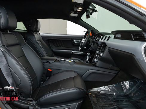 Used 2016 Ford Mustang GT Premium w/ Equipment Group 401A RWD image 93