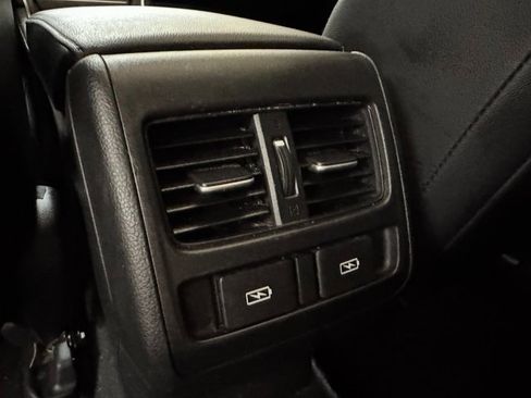 Used 2021 Honda Accord Touring image 22