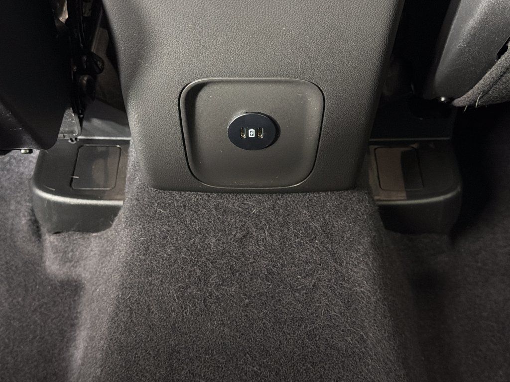 Used 2023 Ford Escape Active w/ Tech Pack #1 AWD/4WD image 17