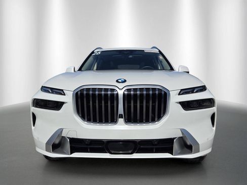 Certified 2026 BMW X7 xDrive40i AWD/4WD image 2