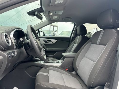 Certified 2025 Chevrolet Blazer LT w/ Convenience Package FWD image 15