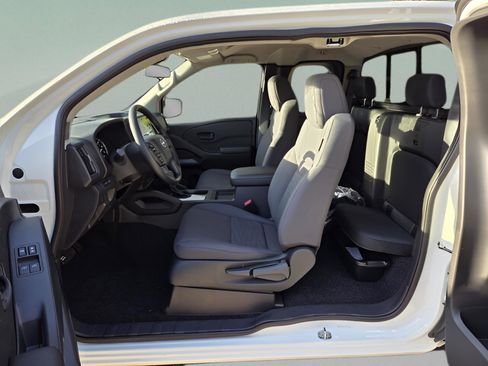 New 2026 Nissan Frontier S image 7