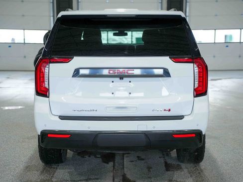 Used 2022 GMC Yukon AT4 image 6