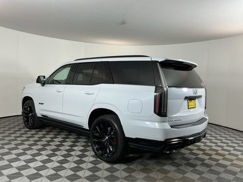 Used 2026 Cadillac Escalade V AWD/4WD image 6