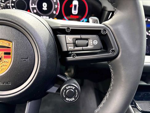 New 2026 Porsche Cayenne Coupe AWD/4WD image 20