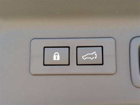 Certified 2025 Subaru Forester Limited w/ Popular Package #2 image 10