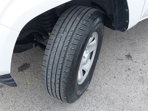 Used 2022 Toyota Tacoma SR image 27