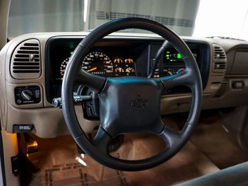 Used 1998 Chevrolet Silverado 1500 4x4 Regular Cab w/ Preferred Equipment Group 2 image 49