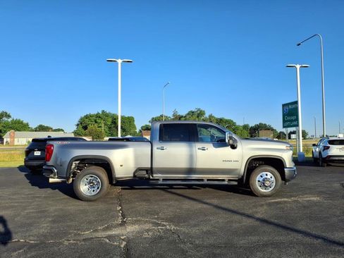 New 2025 Chevrolet Silverado 3500 LTZ w/ LTZ Plus Package AWD/4WD image 2