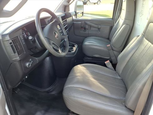 Used 2021 GMC Savana 3500 Extended w/ Power Convenience Package image 8