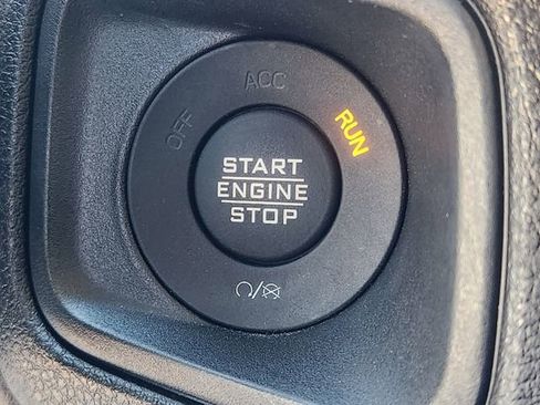 Used 2024 Jeep Wrangler Unlimited Sport AWD/4WD image 21