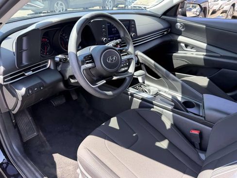 Certified 2023 Hyundai Elantra SEL FWD image 11