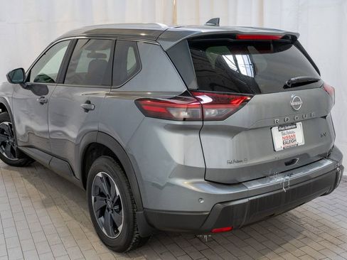 Certified 2024 Nissan Rogue SV w/ SV Premium Package image 3