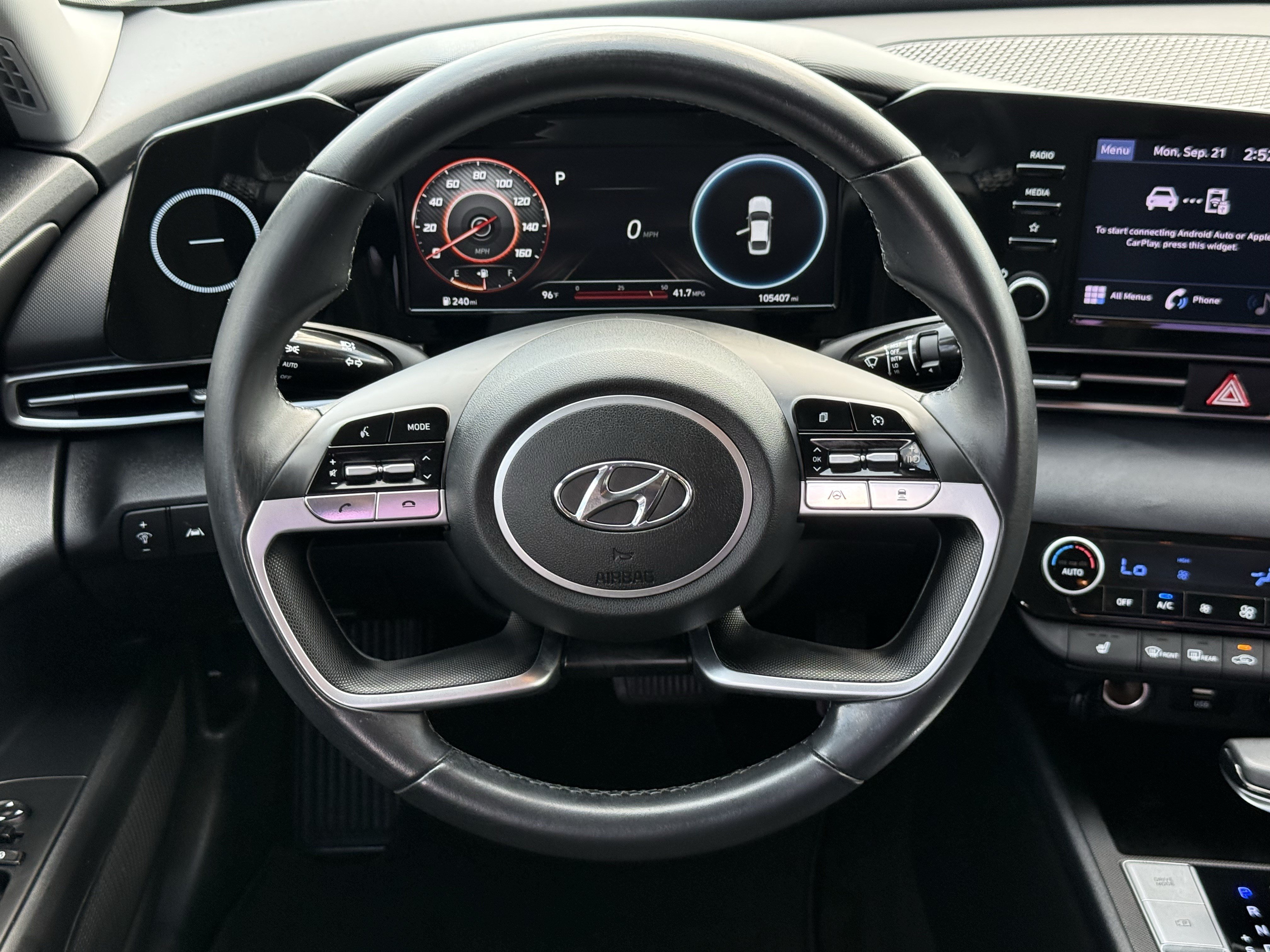 Used 2022 Hyundai Elantra SEL w/ Convenience Package FWD image 15
