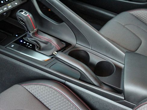 Certified 2024 Hyundai Elantra N Line image 21