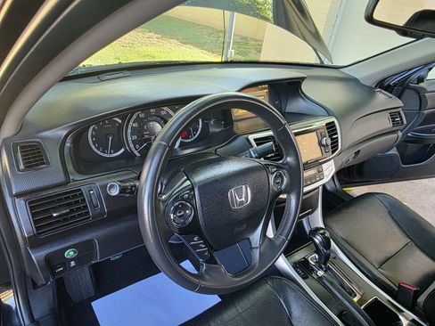 Used 2015 Honda Accord EX-L image 16