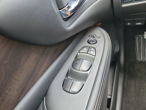 Used 2024 Nissan Murano Platinum w/ Cargo Package FWD image 12