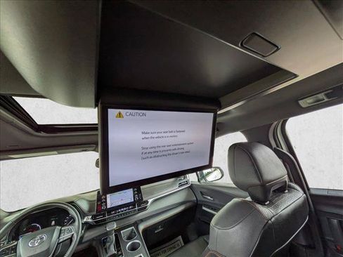 Certified 2023 Toyota Sienna XSE w/ XSE Plus Package AWD/4WD image 21