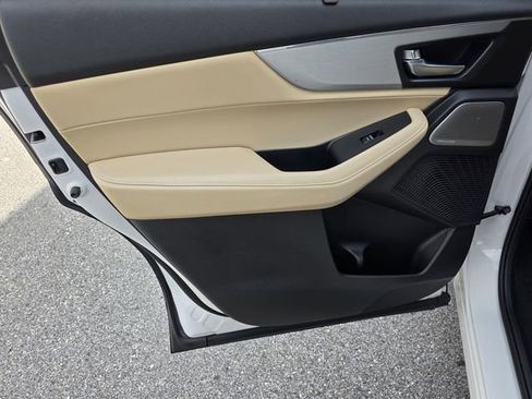 Used 2025 Acura MDX w/ Technology Package image 39