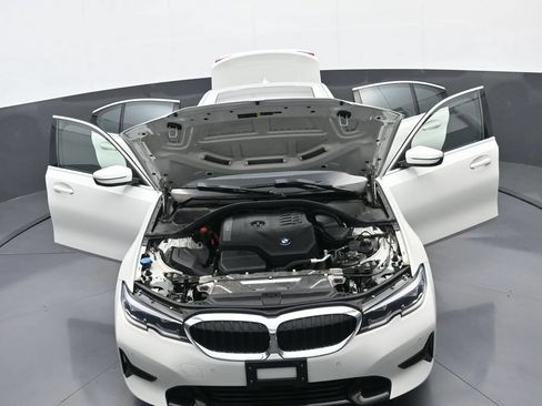 Used 2021 BMW 330i xDrive Sedan w/ Driving Assistance Package AWD/4WD image 38