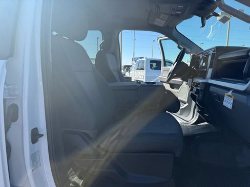 New 2026 Ford F550 4x4 Crew Cab image 14