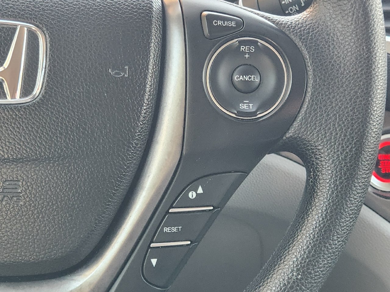 Used 2018 Honda Pilot EX image 27