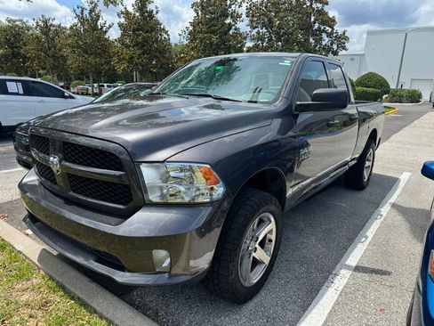 Used 2018 RAM 1500 Express w/ Express Value Package AWD/4WD image 2