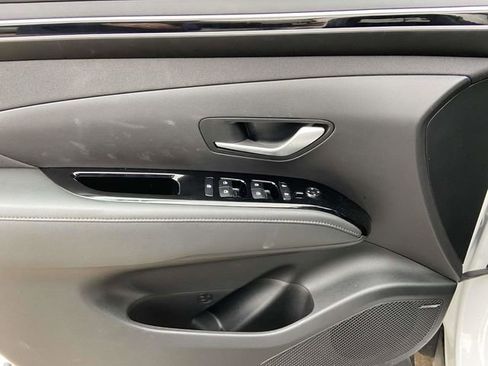 Certified 2024 Hyundai Santa Cruz Limited image 17