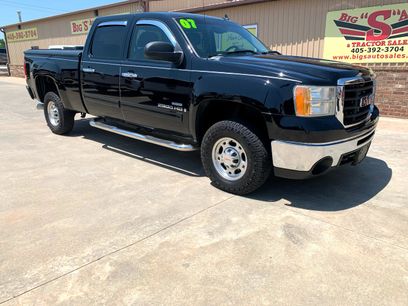 Used 2007 GMC Sierra 2500 SLE w/ EZ-Lift Tailgate Package