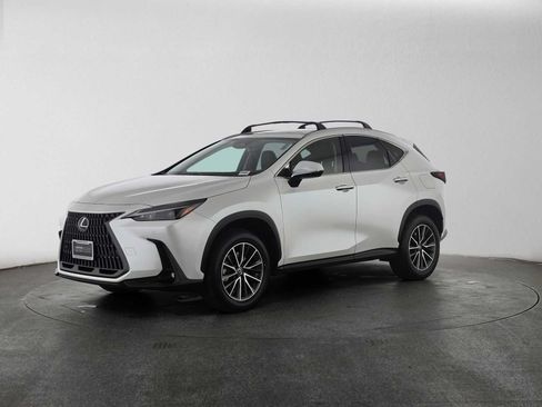 Certified 2025 Lexus NX 250 FWD w/ Premium Package image 7