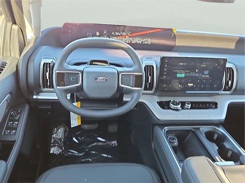 New 2025 Ford Expedition Max Active image 10