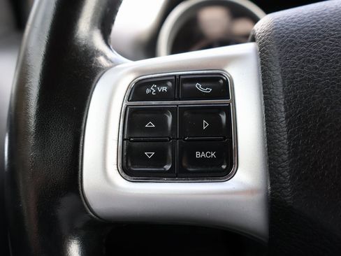 Used 2020 Dodge Journey SE w/ SE Popular Equipment Group image 27