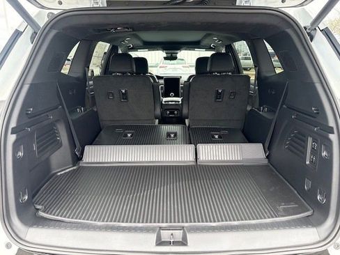 New 2026 GMC Acadia Denali Ultimate w/ LPO, Floor Liner Package AWD/4WD image 48