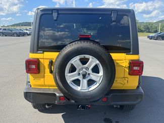 Used 2021 Jeep Wrangler Sport AWD/4WD video 4