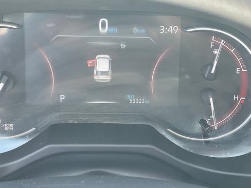 Used 2025 Toyota RAV4 LE AWD/4WD image 12
