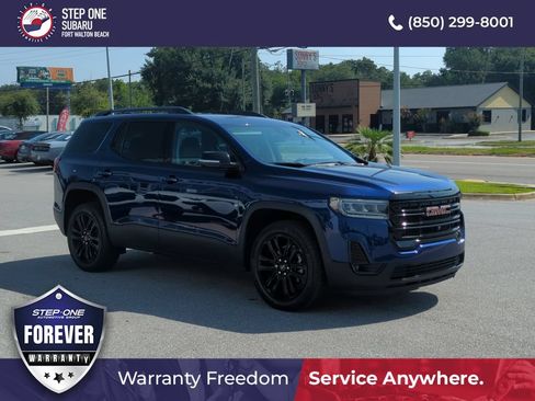 Used 2023 GMC Acadia SLT w/ Elevation Edition FWD image 9
