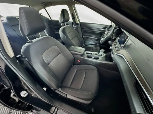 Used 2025 Nissan Altima 2.5 SV image 28