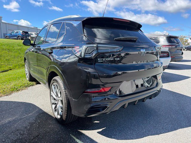 Used 2024 Buick Encore GX Avenir w/ Avenir Convenience Package AWD/4WD image 4