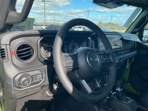 New 2026 Jeep Wrangler Unlimited Rubicon image 13